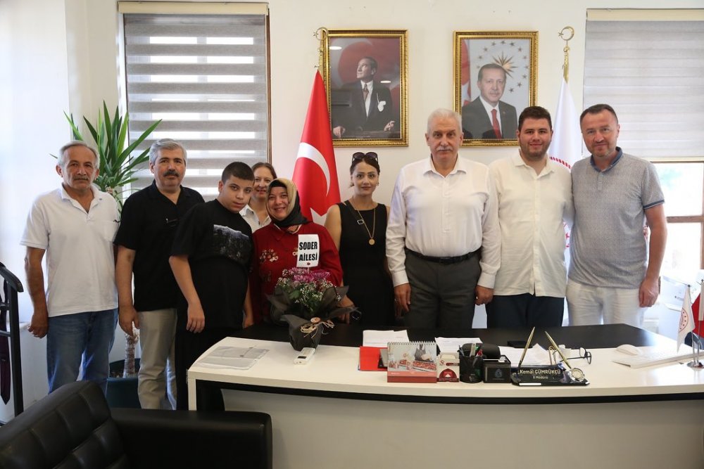 Aile ve Sosyal Hizmetler İl Müdürü Kemal Gümrükçü’yü makamında ziyaret etti